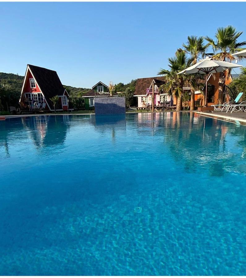 Seyyah Cafe Bungalows Aliaga Exteriér fotografie